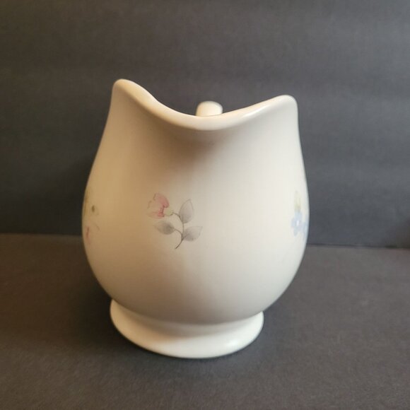 Pfaltzgraff Tea Rose Creamer With Floral Design - Picture 2 of 7